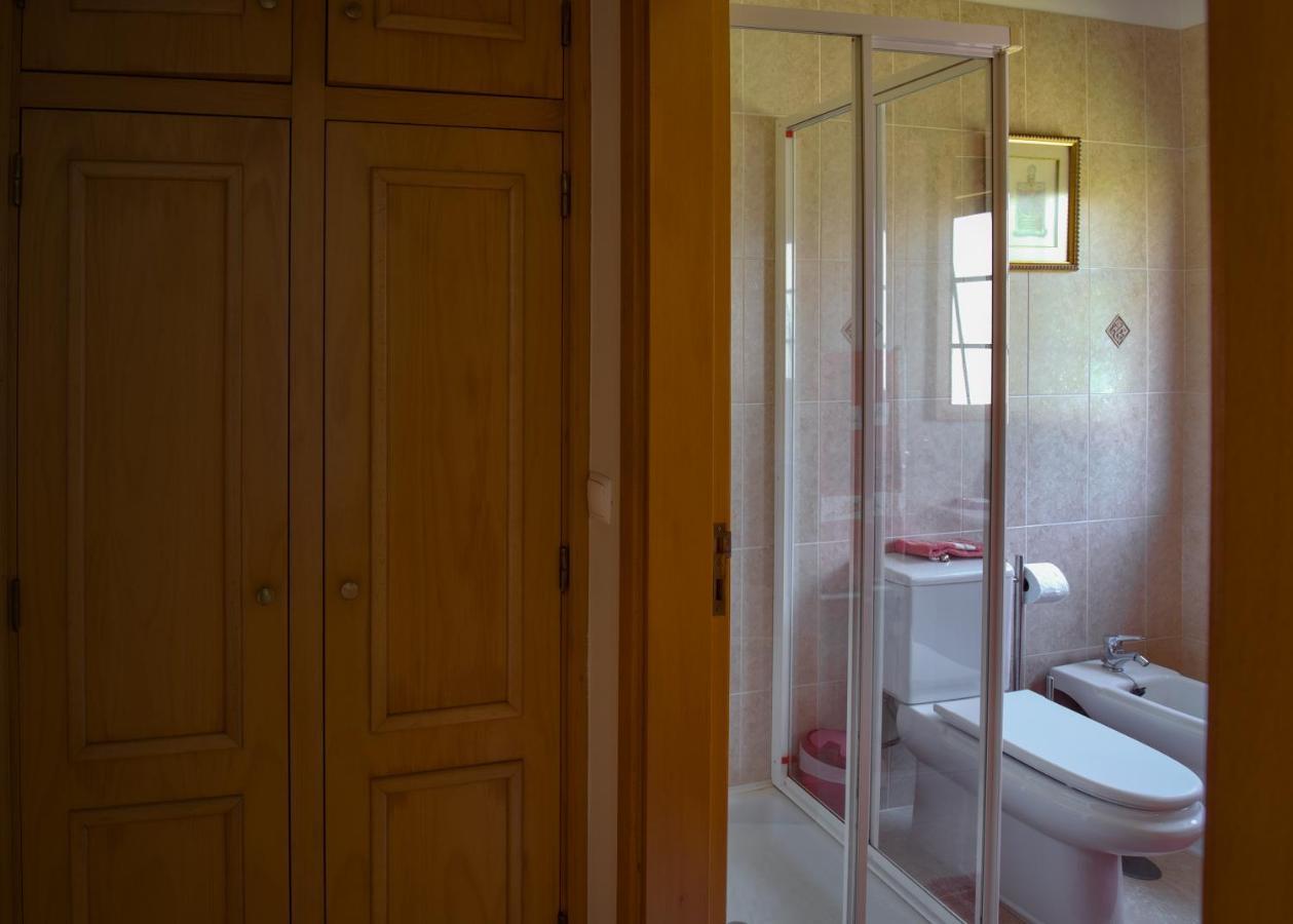 Suite Em Виана до Кастело Екстериор снимка